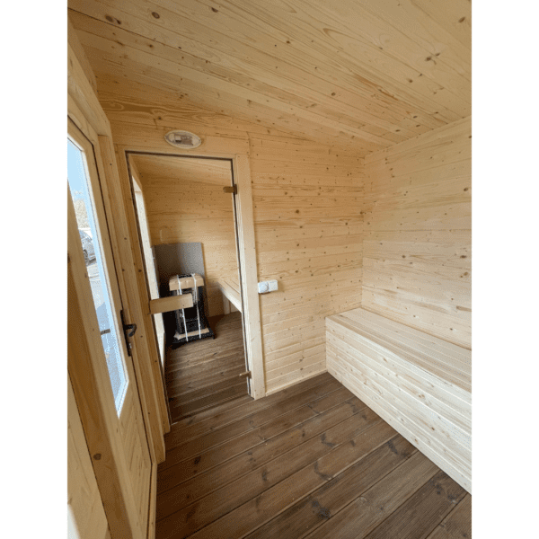 Square 400x240cm sauna with pre-sauna – Painted wood