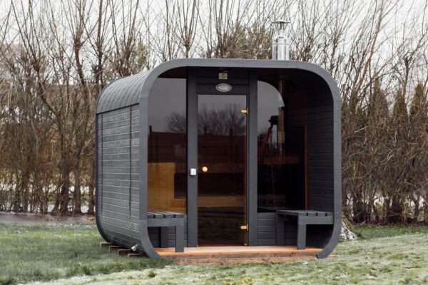 3M CUBE sauna with a terrace